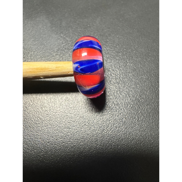 UK Colours Bead by Trollbeads with 925 core - Picture 1 of 3